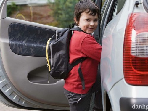 6 việc cần làm để xe của bạn an toàn cho trẻ nhỏ