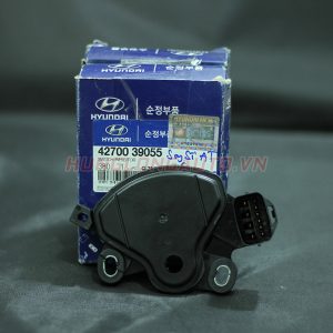 Công tắc sang số Hyundai Santafe 2003 - 2006 | 4270039055